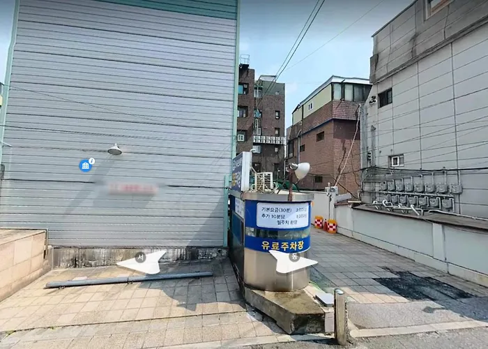 Bts Theme 2br Near Sinchon Station '4pax' 1min To Sinchon Street Apartamento