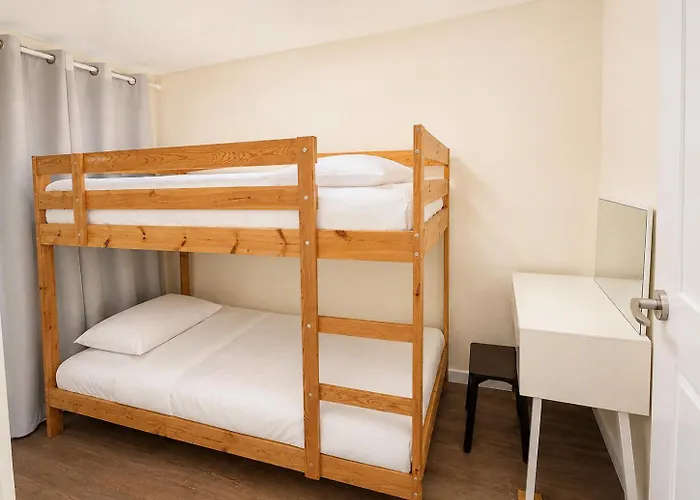 Appartement Bts Theme 2br Near Sinchon Station '4pax' 1min To Sinchon Street Seoel
