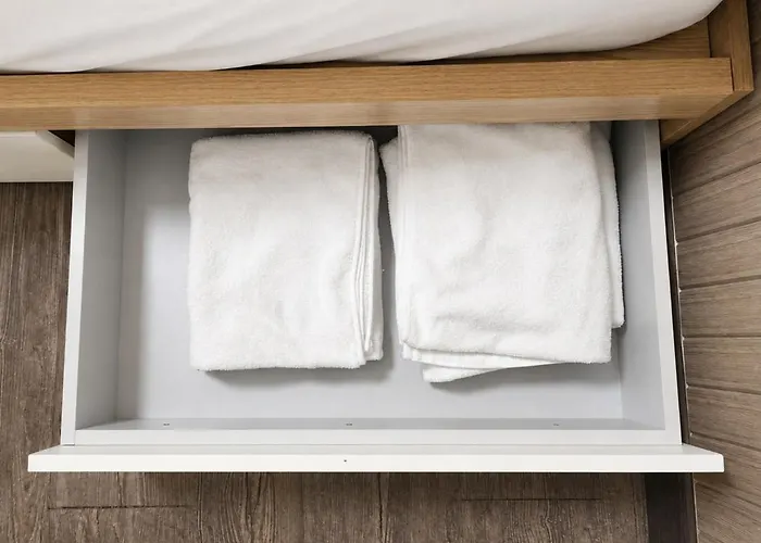 Bts Theme 2br Near Sinchon Station '4pax' 1min To Sinchon Street Appartement Seoel