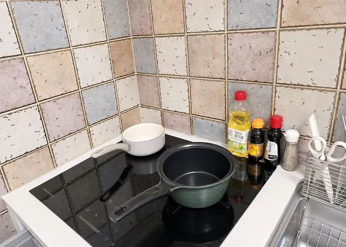 Appartement Bts Theme 2br Near Sinchon Station '4pax' 1min To Sinchon Street