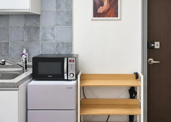 Bts Theme 2br Near Sinchon Station '4pax' 1min To Sinchon Street Appartement