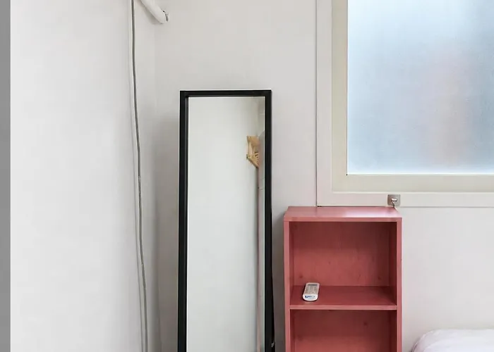 Apartamento Bts Theme 2br Near Sinchon Station '4pax' 1min To Sinchon Street